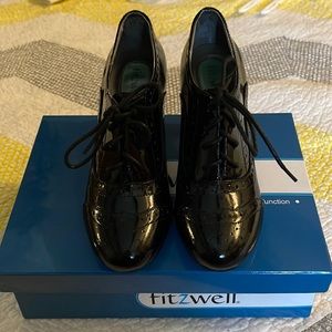 Fitwell Hattie Black Patent Leather Oxford Shoes